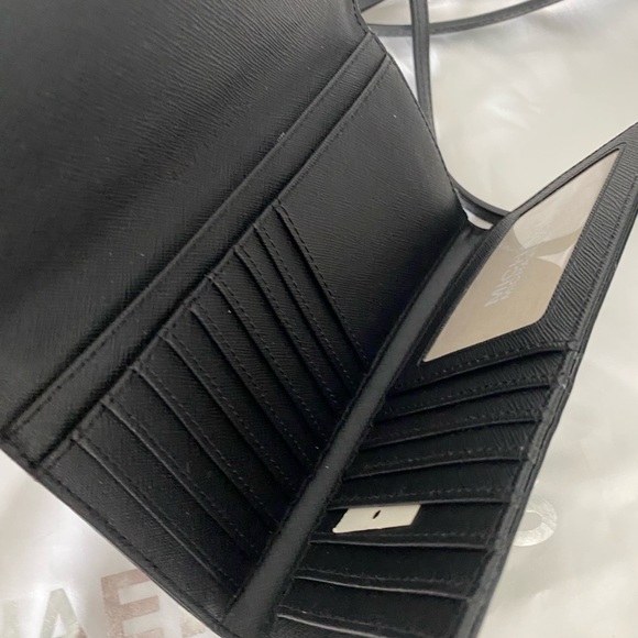 Michael Kors crossbody bag with wallet - Picture 2 of 7